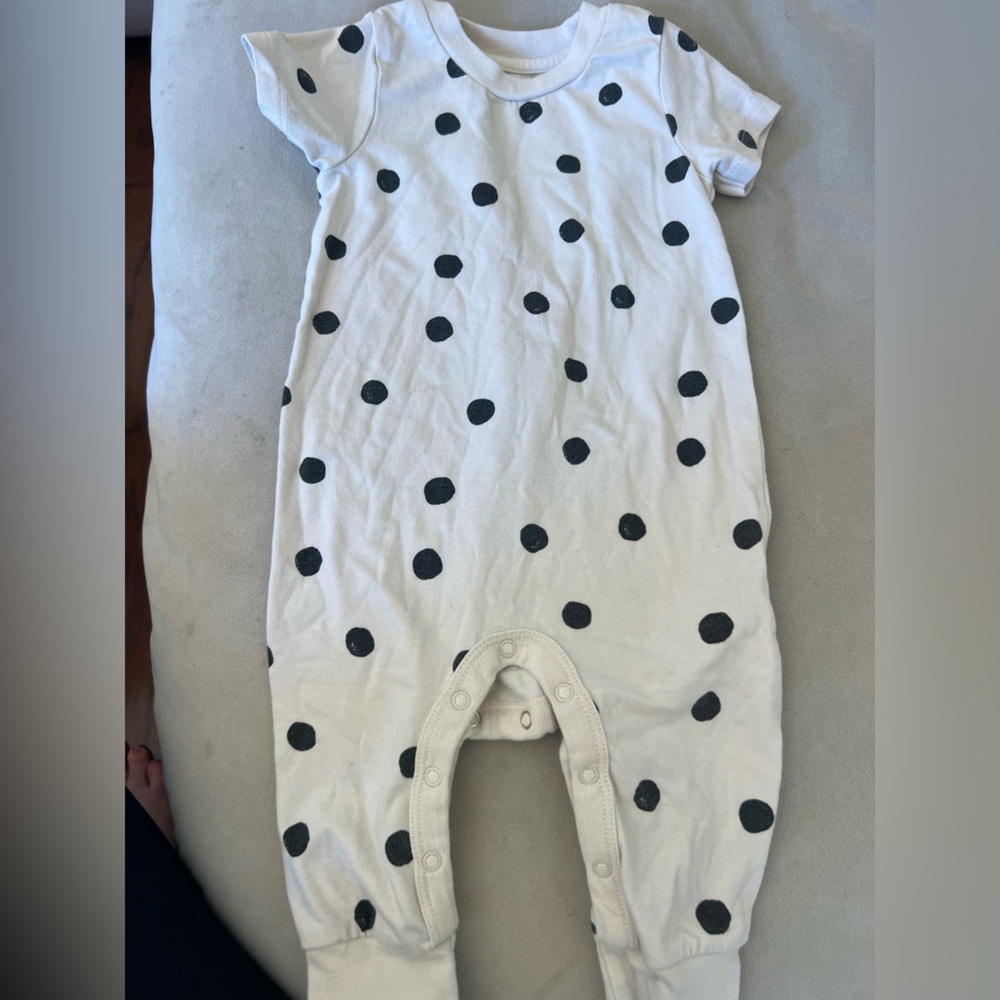 Magnetic me floral romper + Cat & Jack White Bodysuit with Black Polka Dots